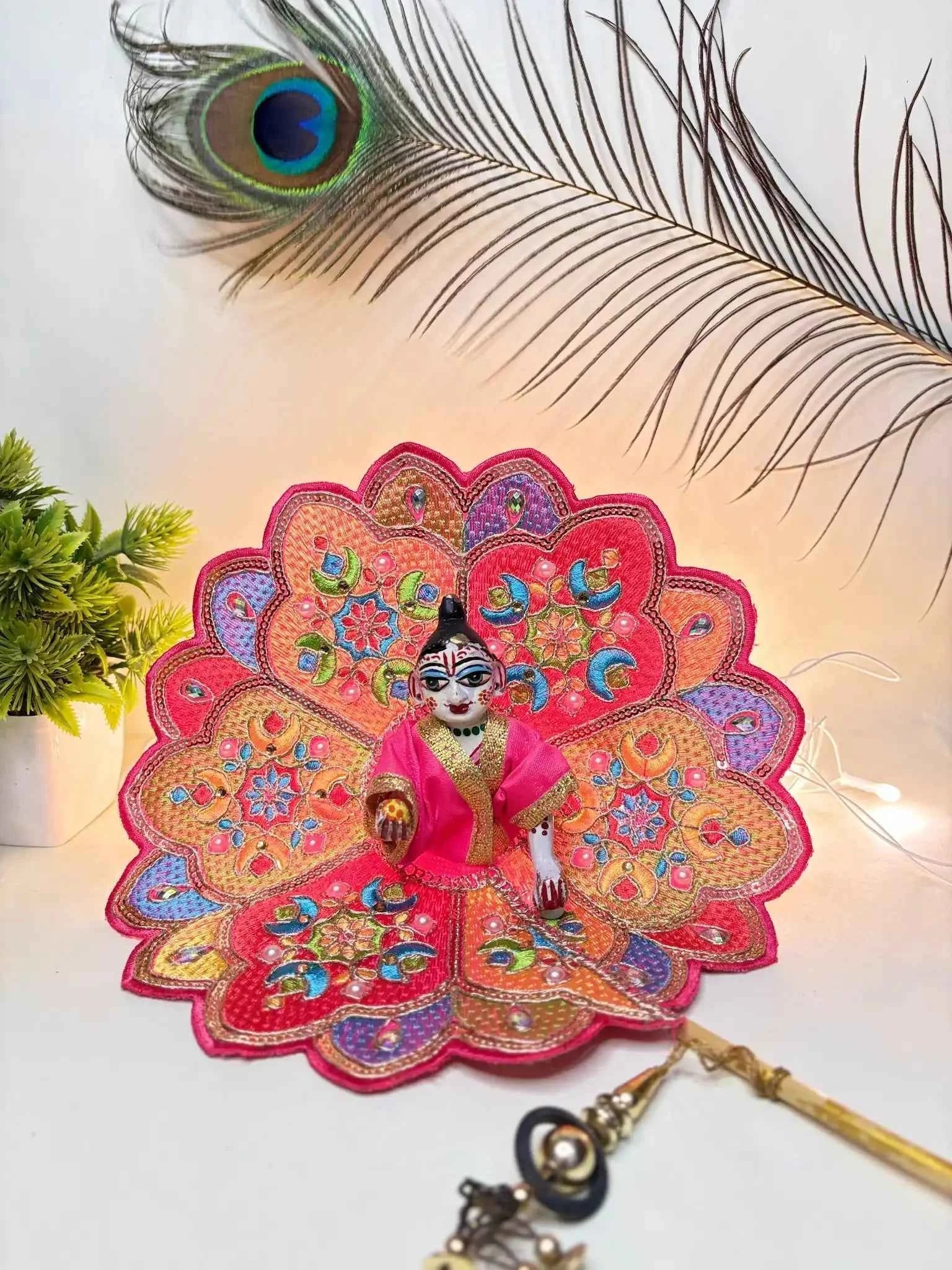 Lotous Style Fancy Laddu Gopal Dress - Size 4 for Divine Elegance